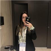 Médica (etapa post-MIR), ex-auxiliar de cátedra en Anatomía/Fisiología/Semiología Médica; Posgrado en Didáctica Universitaria